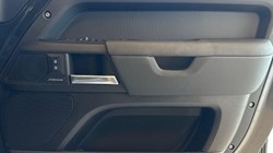 2025 (75) LAND ROVER DEFENDER 3.0 D250 X-Dynamic SE 110 5dr Auto 5130348