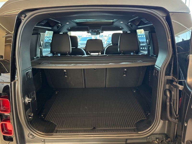 2025 (75) LAND ROVER DEFENDER 3.0 D250 X-Dynamic SE 110 5dr Auto 5130336