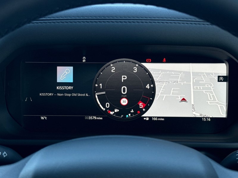 2025 (75) LAND ROVER DEFENDER 3.0 D250 X-Dynamic SE 110 5dr Auto 5150061