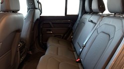 2025 (75) LAND ROVER DEFENDER 3.0 D250 X-Dynamic SE 110 5dr Auto 5130330
