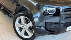 2025 (75) LAND ROVER DEFENDER 3.0 D250 X-Dynamic SE 110 5dr Auto 5150084