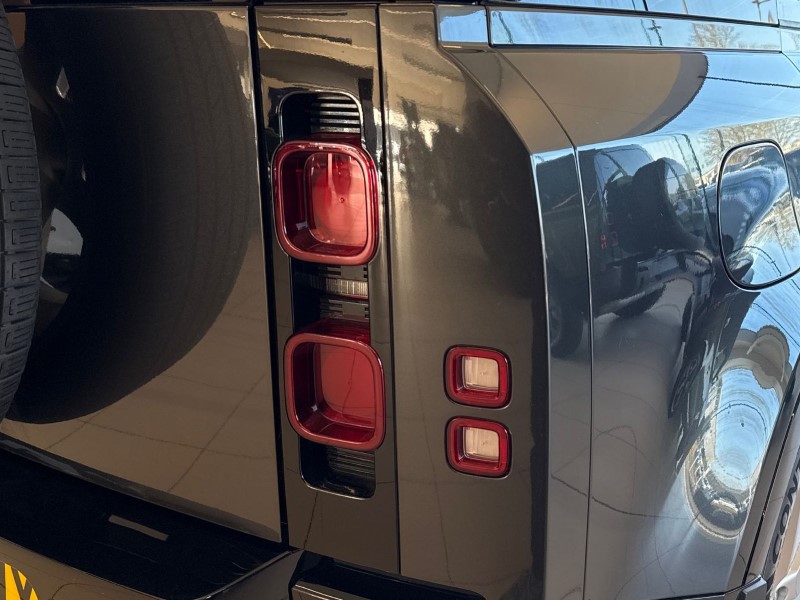 2025 (75) LAND ROVER DEFENDER 3.0 D250 X-Dynamic SE 110 5dr Auto 5150089