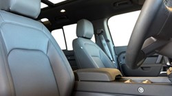 2025 (75) LAND ROVER DEFENDER 3.0 D250 X-Dynamic SE 110 5dr Auto 5150071