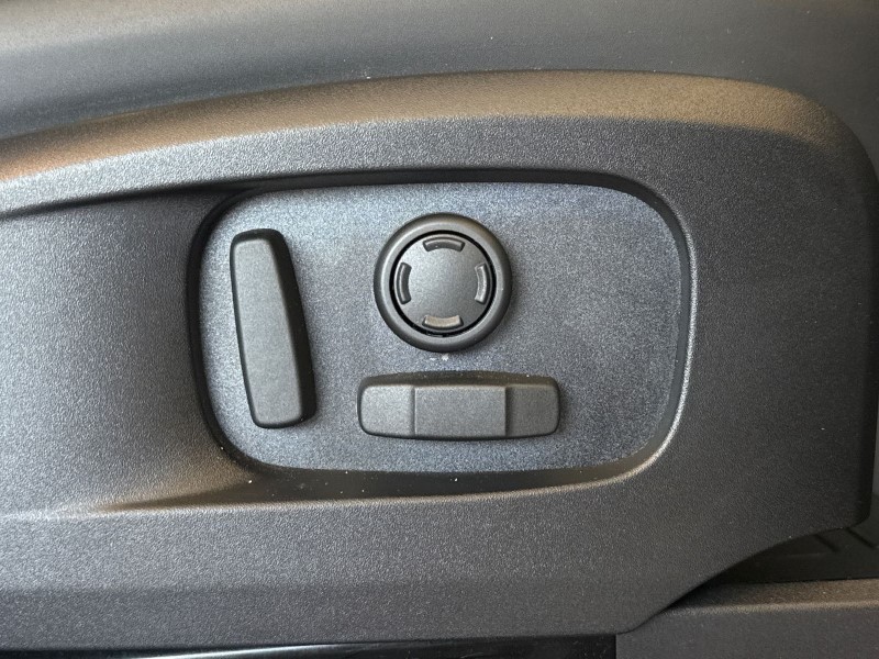 2025 (75) LAND ROVER DEFENDER 3.0 D250 X-Dynamic SE 110 5dr Auto 5130350