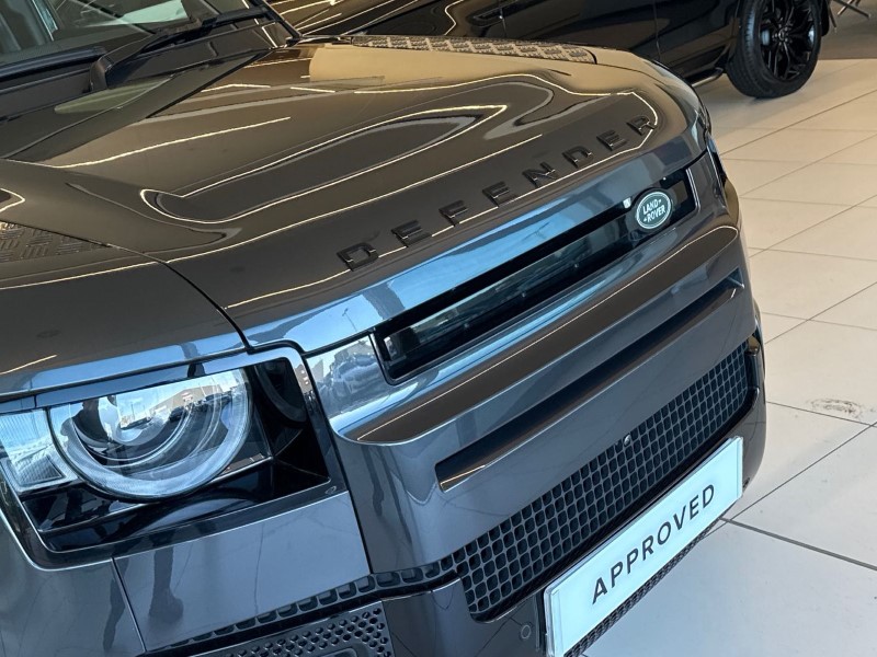 2025 (75) LAND ROVER DEFENDER 3.0 D250 X-Dynamic SE 110 5dr Auto 5130366