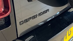 2025 (75) LAND ROVER DEFENDER 3.0 D250 X-Dynamic SE 110 5dr Auto 5130369