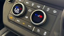 2025 (75) LAND ROVER DEFENDER 3.0 D250 X-Dynamic SE 110 5dr Auto 5150078