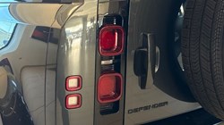 2025 (75) LAND ROVER DEFENDER 3.0 D250 X-Dynamic SE 110 5dr Auto 5130345