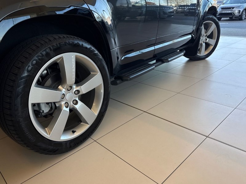 2025 (75) LAND ROVER DEFENDER 3.0 D250 X-Dynamic SE 110 5dr Auto 5150090