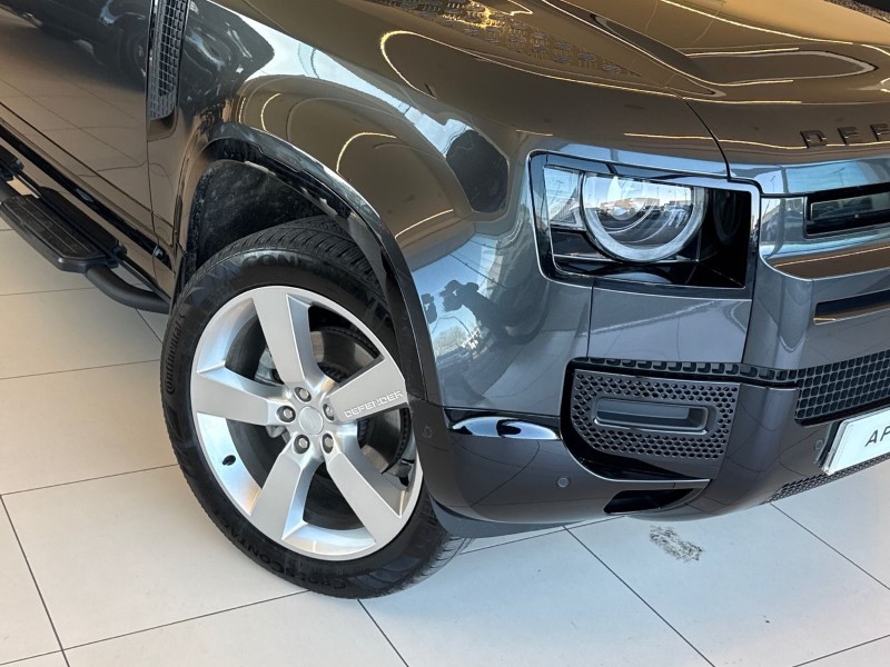 2025 (75) LAND ROVER DEFENDER 3.0 D250 X-Dynamic SE 110 5dr Auto 5130365