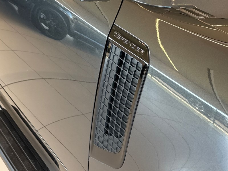 2025 (75) LAND ROVER DEFENDER 3.0 D250 X-Dynamic SE 110 5dr Auto 5130346