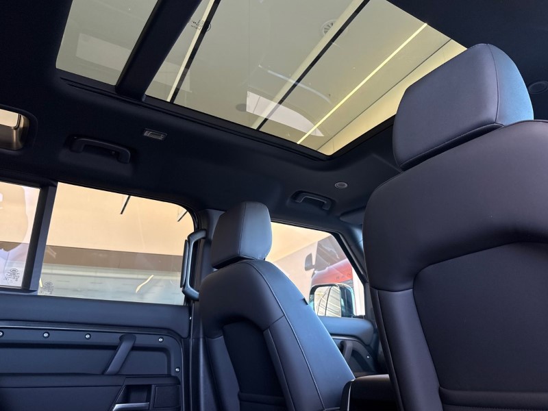 2025 (75) LAND ROVER DEFENDER 3.0 D250 X-Dynamic SE 110 5dr Auto 5150066