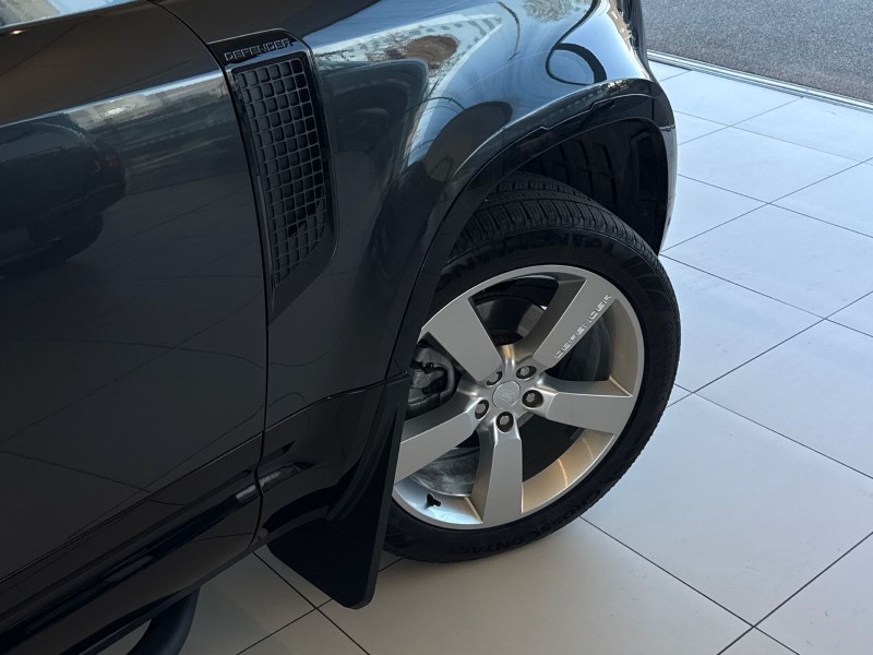 2025 (75) LAND ROVER DEFENDER 3.0 D250 X-Dynamic SE 110 5dr Auto 5130372