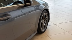 2021 (70) MERCEDES-BENZ A CLASS A200d AMG Line 5dr Auto 4613845