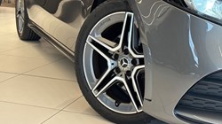 2021 (70) MERCEDES-BENZ A CLASS A200d AMG Line 5dr Auto 4613865