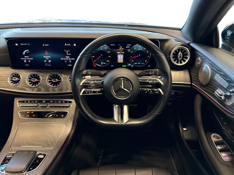 2022 (22) MERCEDES-BENZ E CLASS E300 AMG Line Night Ed Premium Plus 2dr 9G-Tronic 4600615