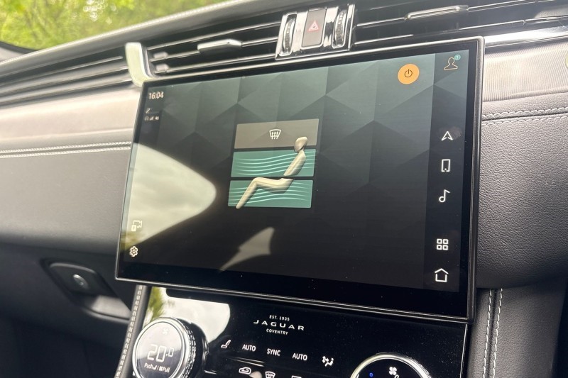 2022 (22) JAGUAR F-PACE 2.0 D200 R-Dynamic S 5dr Auto AWD 5391345
