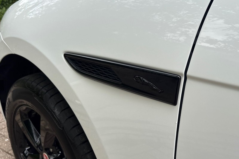 2022 (22) JAGUAR F-PACE 2.0 D200 R-Dynamic S 5dr Auto AWD 5391331