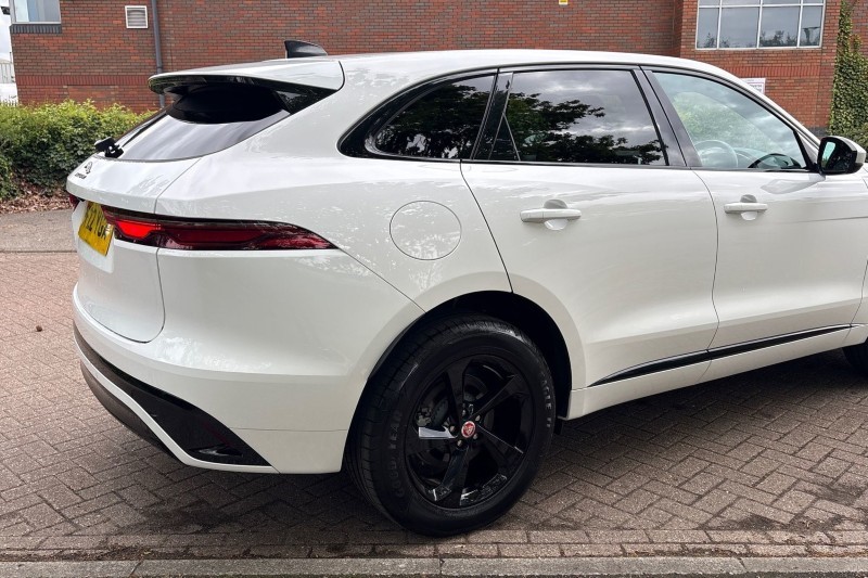 2022 (22) JAGUAR F-PACE 2.0 D200 R-Dynamic S 5dr Auto AWD 5391365