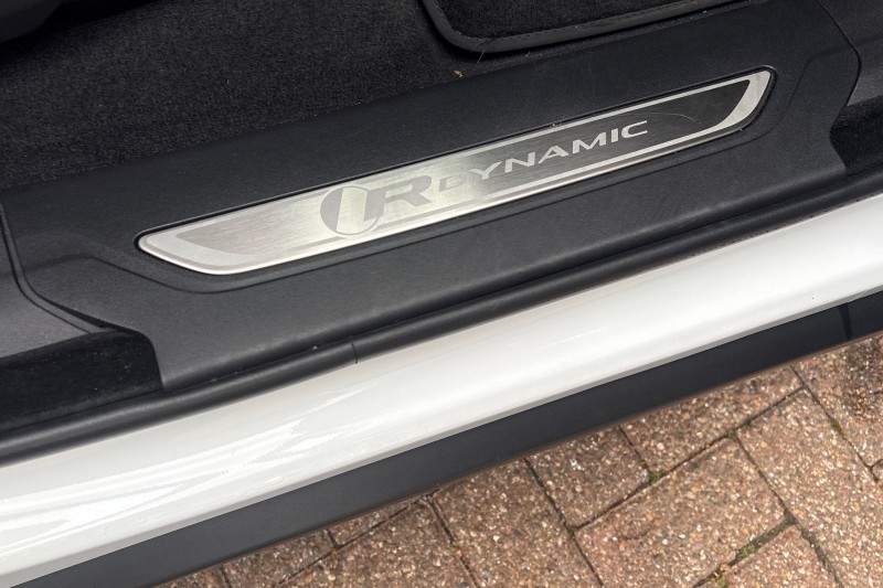 2022 (22) JAGUAR F-PACE 2.0 D200 R-Dynamic S 5dr Auto AWD 5391352