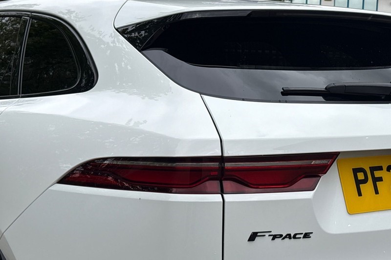 2022 (22) JAGUAR F-PACE 2.0 D200 R-Dynamic S 5dr Auto AWD 5391330