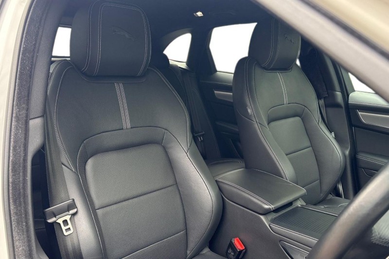 2022 (22) JAGUAR F-PACE 2.0 D200 R-Dynamic S 5dr Auto AWD 5391337