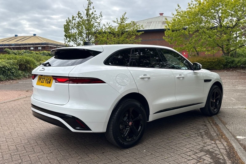 2022 (22) JAGUAR F-PACE 2.0 D200 R-Dynamic S 5dr Auto AWD 5391369