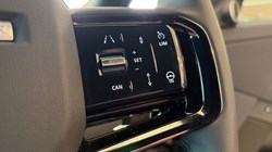 2025 (75) LAND ROVER RANGE ROVER EVOQUE 2.0 D200 Dynamic SE 5dr Auto 5128126