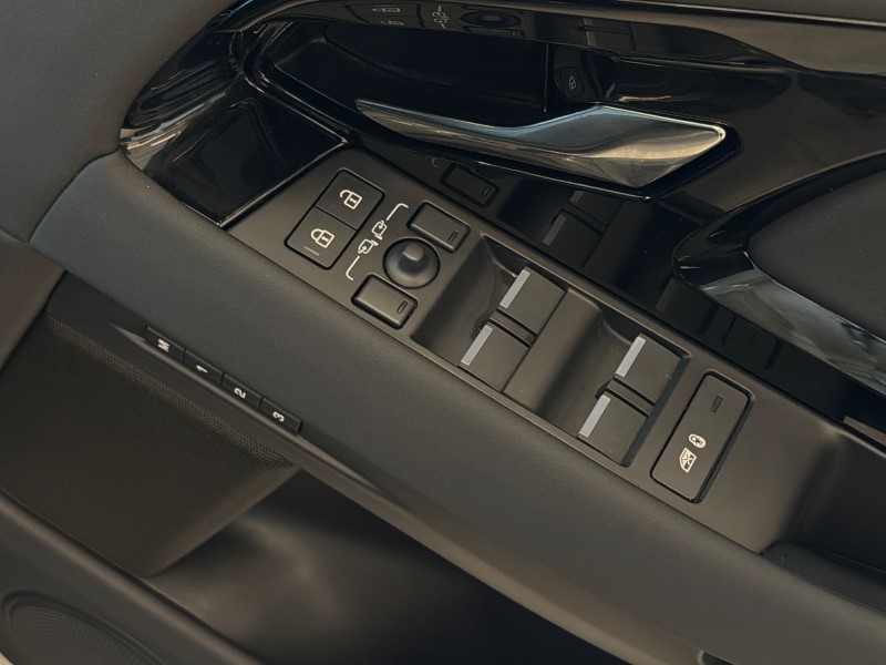 2025 (75) LAND ROVER RANGE ROVER EVOQUE 2.0 D200 Dynamic SE 5dr Auto 5146321