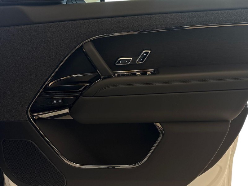 2025 (75) LAND ROVER RANGE ROVER SPORT 3.0 D300 Dynamic SE 5dr Auto 5126584