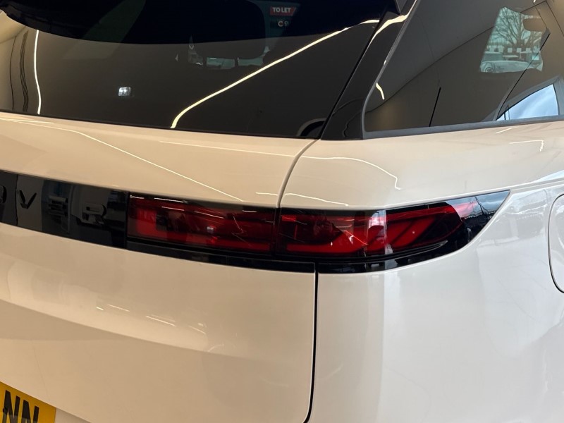 2025 (75) LAND ROVER RANGE ROVER SPORT 3.0 D300 Dynamic SE 5dr Auto 5126608