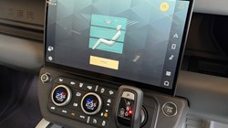 2025 (75) LAND ROVER DEFENDER 3.0 D350 X-Dynamic HSE 110 5dr Auto 5140455