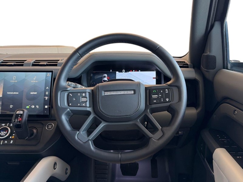 2025 (75) LAND ROVER DEFENDER 3.0 D350 X-Dynamic HSE 110 5dr Auto 5140435