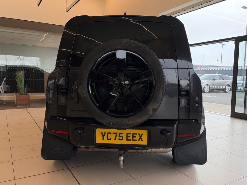 2025 (75) LAND ROVER DEFENDER 3.0 D350 X-Dynamic HSE 110 5dr Auto 5140479