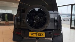 2025 (75) LAND ROVER DEFENDER 3.0 D350 X-Dynamic HSE 110 5dr Auto 5140479