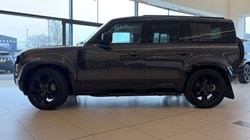 2025 (75) LAND ROVER DEFENDER 3.0 D350 X-Dynamic HSE 110 5dr Auto 5140478