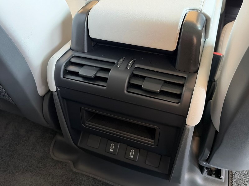 2025 (75) LAND ROVER DEFENDER 3.0 D350 X-Dynamic HSE 110 5dr Auto 5140438