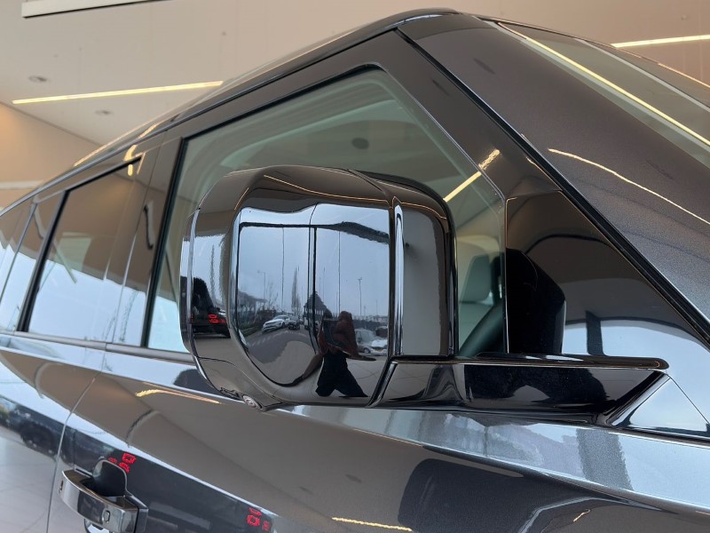 2025 (75) LAND ROVER DEFENDER 3.0 D350 X-Dynamic HSE 110 5dr Auto 5140473