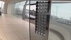 2025 (75) LAND ROVER DEFENDER 3.0 D350 X-Dynamic HSE 110 5dr Auto 5140440