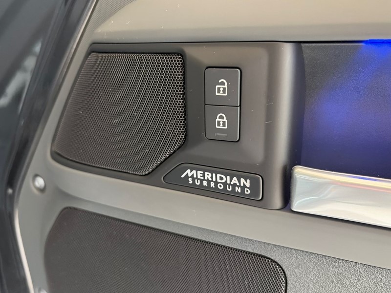 2025 (75) LAND ROVER DEFENDER 3.0 D350 X-Dynamic HSE 110 5dr Auto 5140476