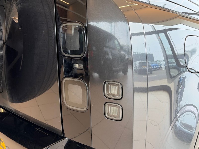 2025 (75) LAND ROVER DEFENDER 3.0 D350 X-Dynamic HSE 110 5dr Auto 5140470