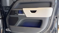 2025 (75) LAND ROVER DEFENDER 3.0 D350 X-Dynamic HSE 110 5dr Auto 5140443