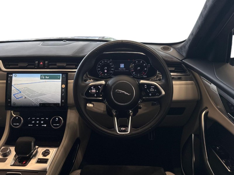 2022 (72) JAGUAR F-PACE 5.0 V8 550 SVR 5dr Auto AWD 4623786
