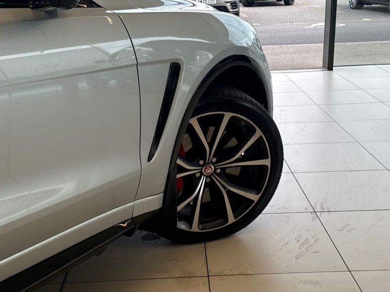 2022 (72) JAGUAR F-PACE 5.0 V8 550 SVR 5dr Auto AWD 4623819