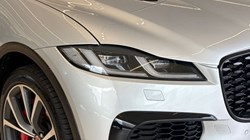 2022 (72) JAGUAR F-PACE 5.0 V8 550 SVR 5dr Auto AWD 4623788
