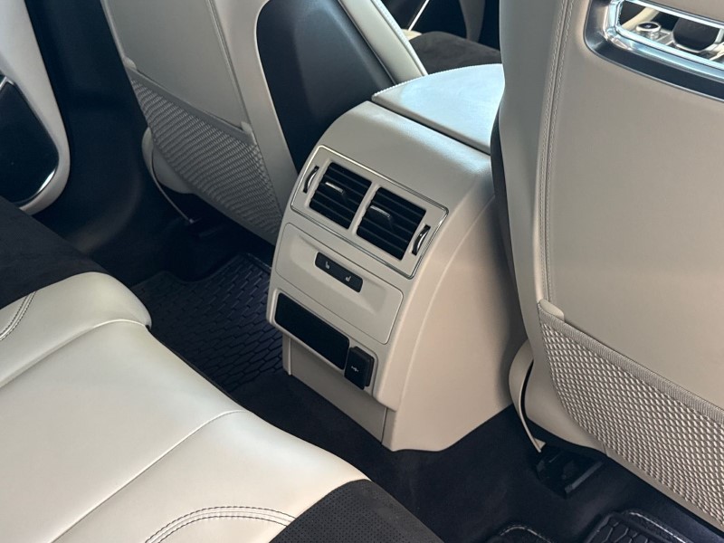 2022 (72) JAGUAR F-PACE 5.0 V8 550 SVR 5dr Auto AWD 4623789