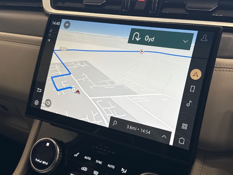 2022 (72) JAGUAR F-PACE 5.0 V8 550 SVR 5dr Auto AWD 4623801