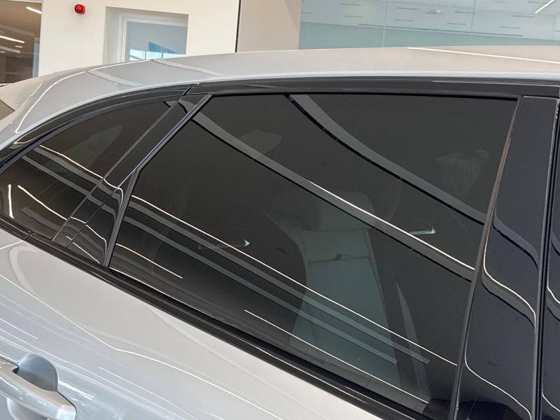 2022 (72) JAGUAR F-PACE 5.0 V8 550 SVR 5dr Auto AWD 4623821