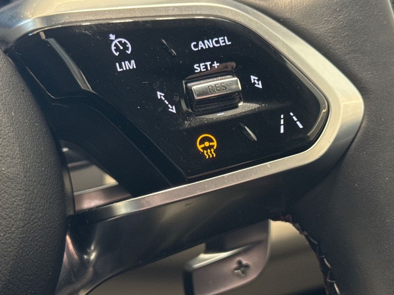 2022 (72) JAGUAR F-PACE 5.0 V8 550 SVR 5dr Auto AWD 4623797