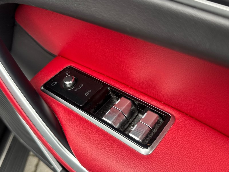 2023 (23) JAGUAR F-PACE 2.0 D200 R-Dynamic SE 5dr Auto AWD 4627202